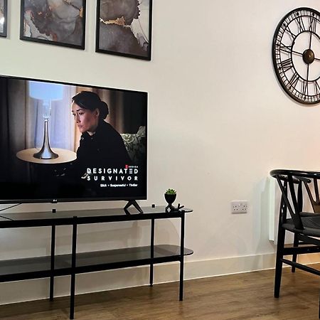 New Build 1 Bedroom Apartment, Jewellery Quarter Бирмингам Екстериор снимка