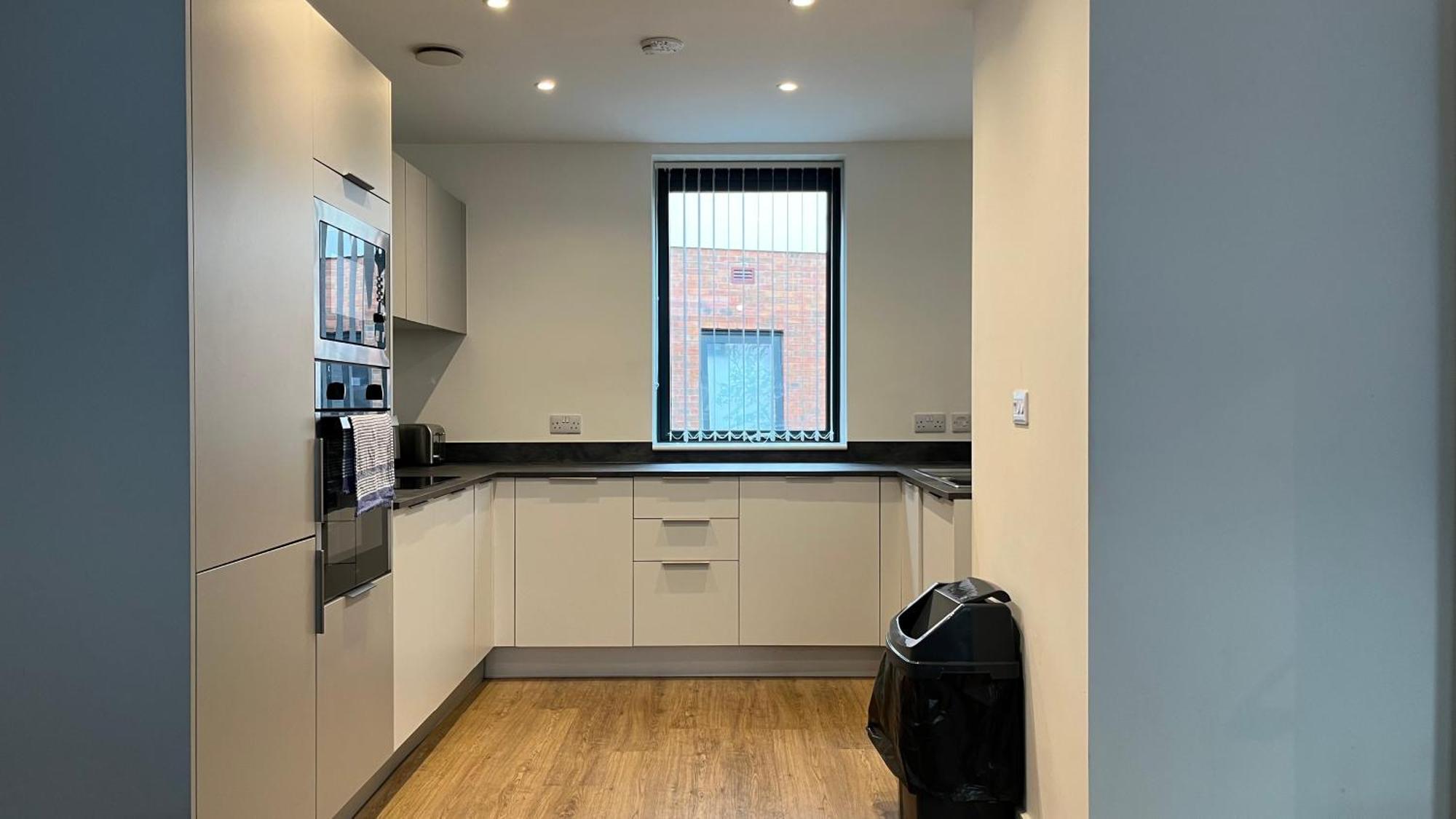 New Build 1 Bedroom Apartment, Jewellery Quarter Бирмингам Екстериор снимка
